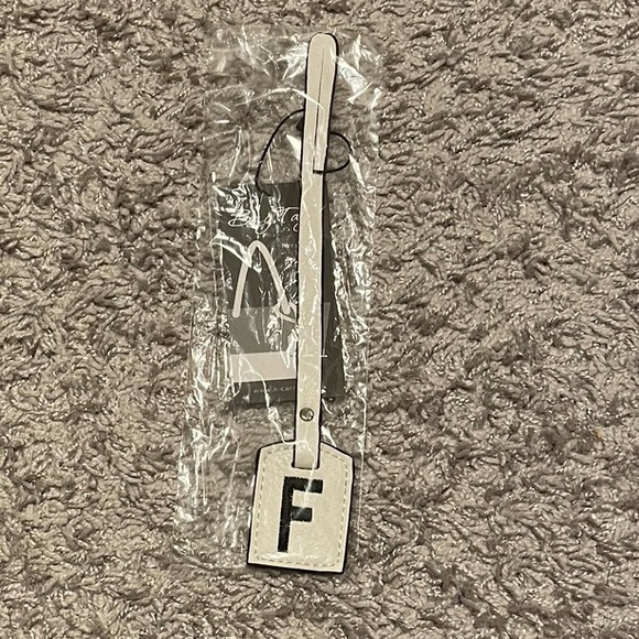 NWT “K•Carroll” Bag Tag Monogram Letter “F” White Bag Tag with “Black” Letter - Picture 6 of 7